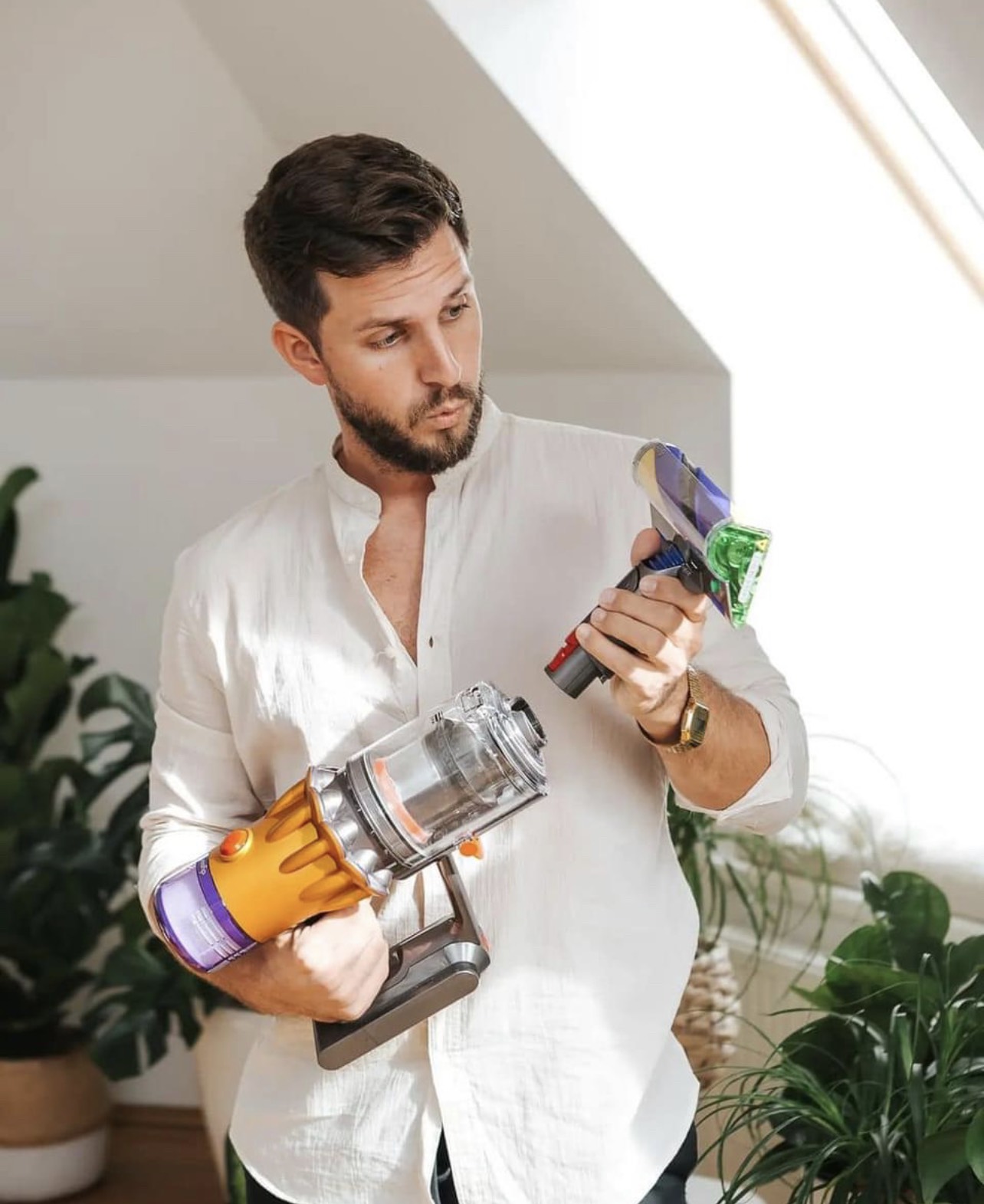 Sửa Máy Hút Bụi Dyson Tại Daklak