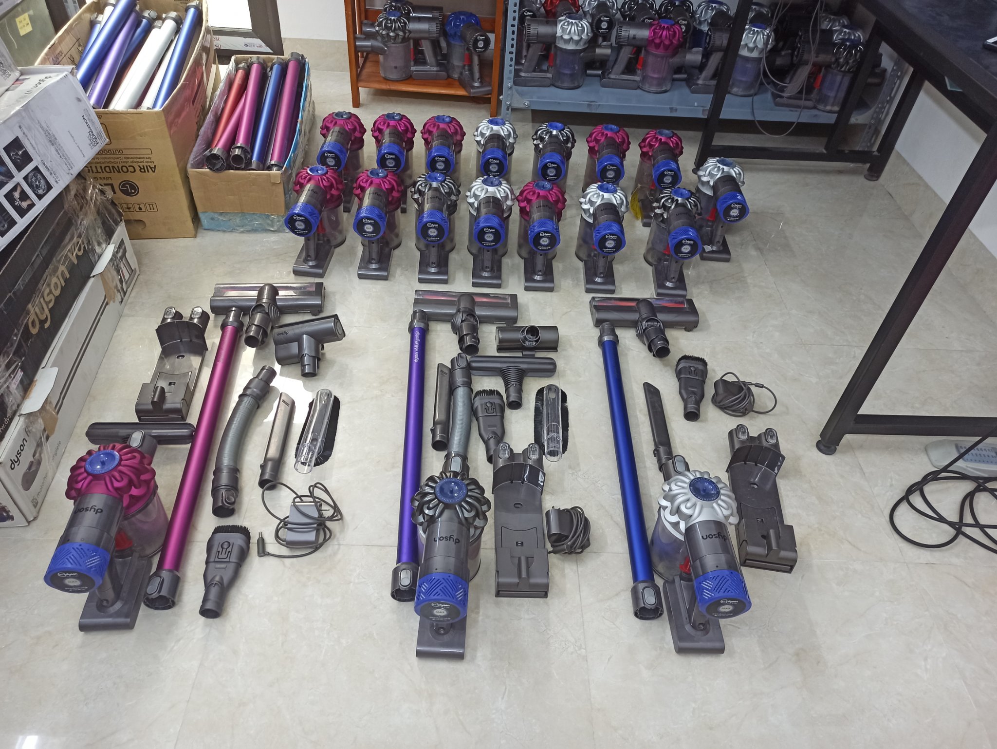 DỊCH VỤ THAY THẾ PHỤ KIỆN MÁY HÚT BỤI DYSON